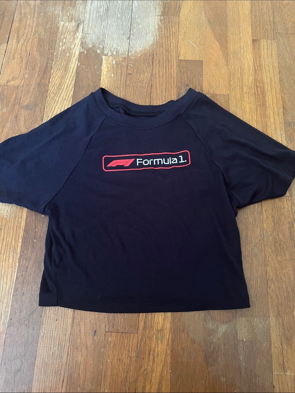 PacSun Black Tee with Red Formula 1 Logo Crop Top - M